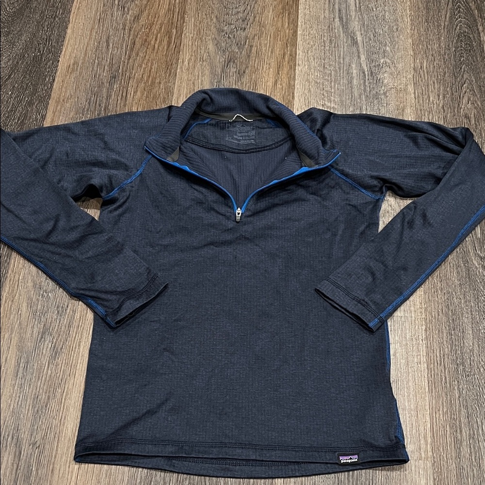 (9) Patagonia Capilene Baselayer